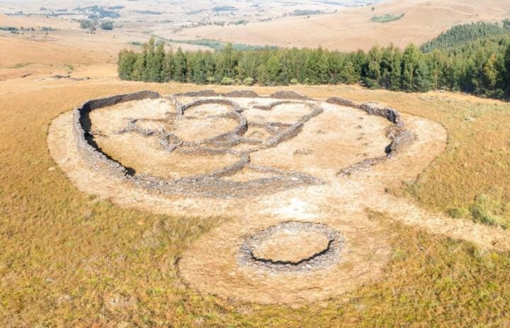 BaKoni stone-walled enclosures across the grassland